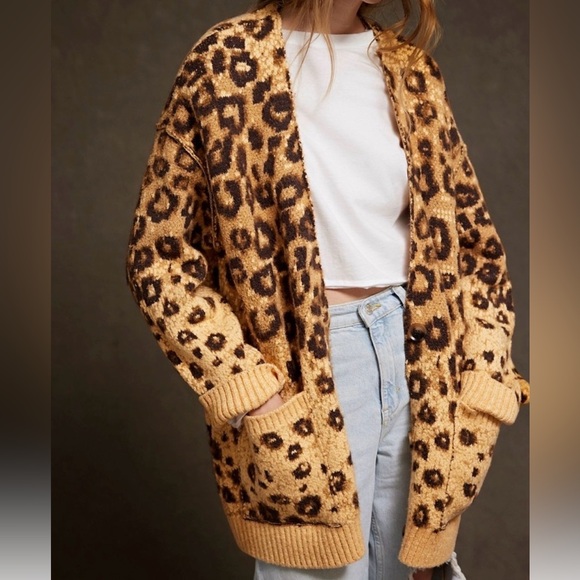 Free People Sweaters - Free People State Side Cardi in Yellow Leopard Combo NWOT